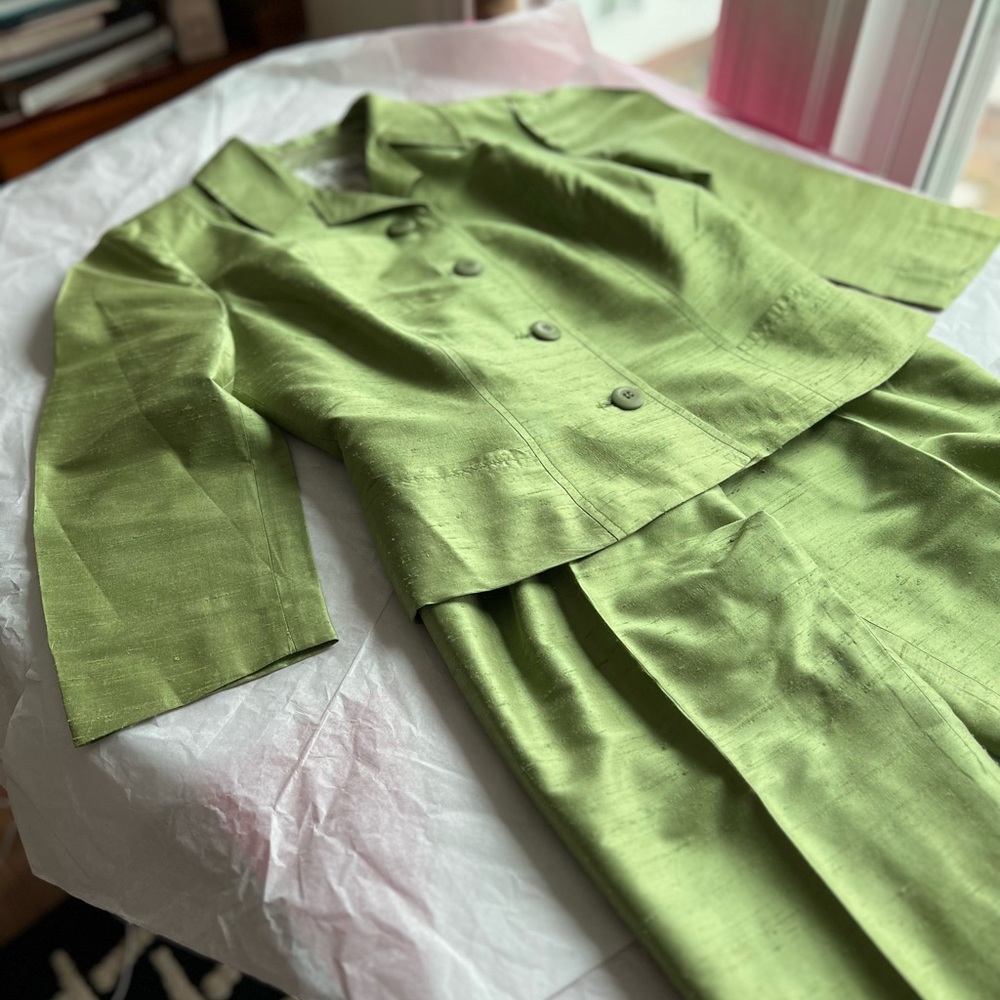 VTG 1996 Holt Renfrew raw silk spring suit princess seams MINT condition